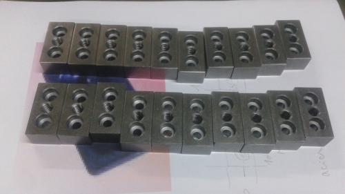 20 plaques en acier rectangulaires 20mm x 40mm