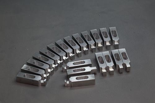 Mâchoires de bridage en aluminium pour modélisme (20 exemplaires)